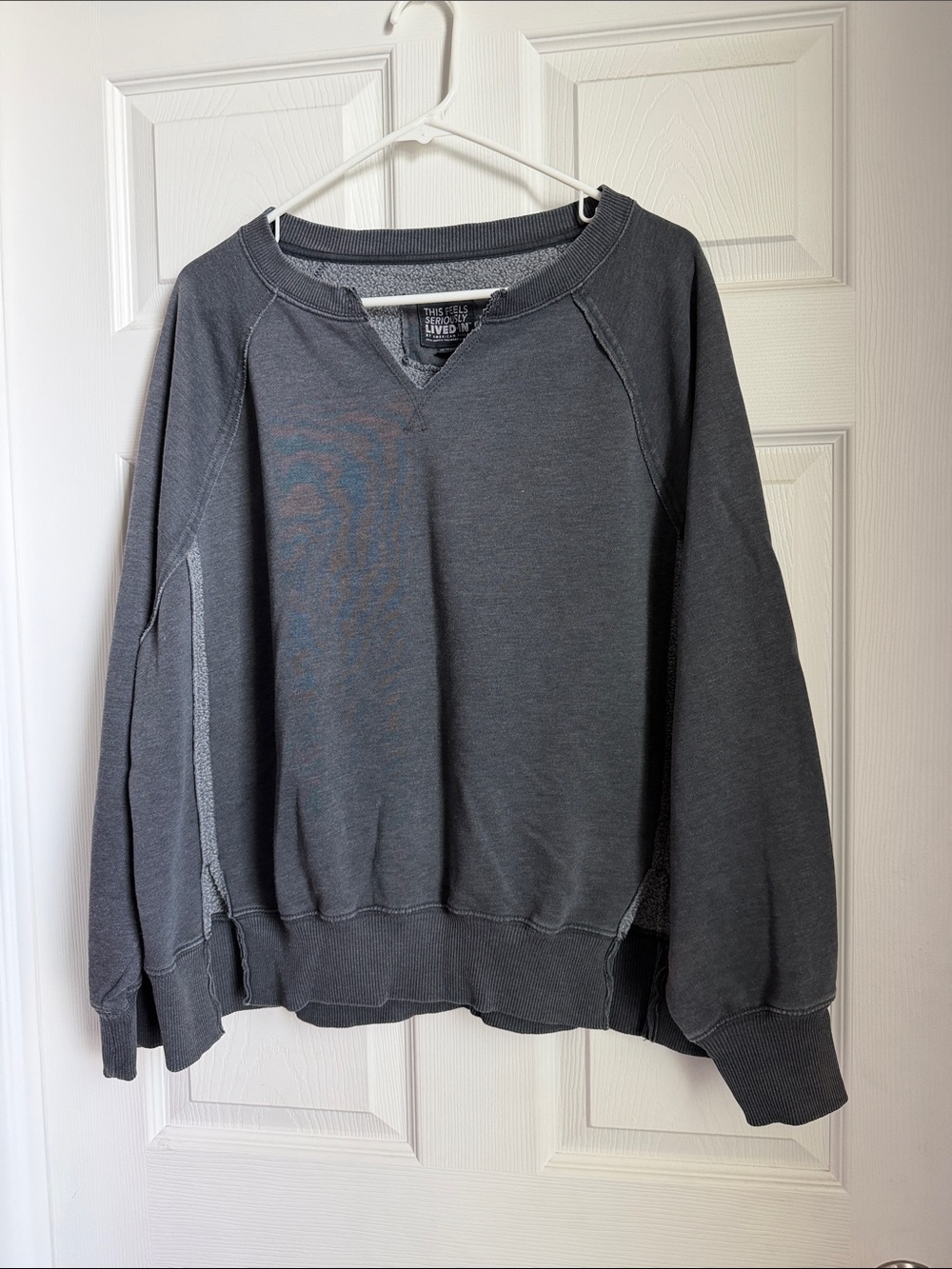 American Eagle Gray Lived-In Pullover